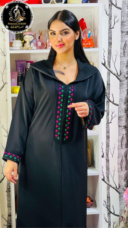 Jellaba in Pink Crêpe of First Quality with Floral Embroidery