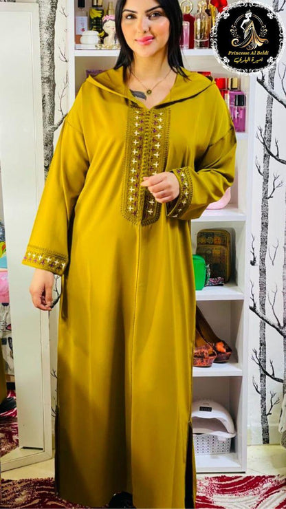 Jellaba in Pink Crêpe of First Quality with Floral Embroidery