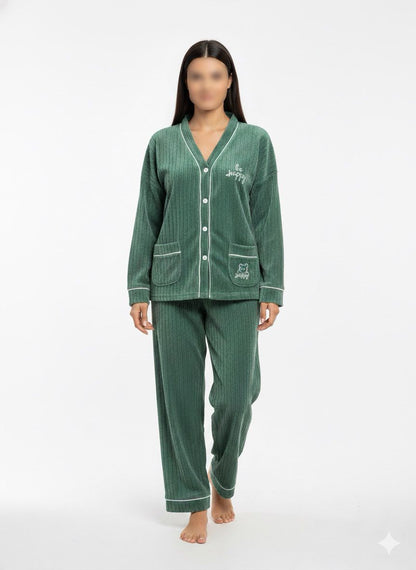 Collezione Pigiami in Ciniglia – Calore, Comfort e Dettagli Morbidi